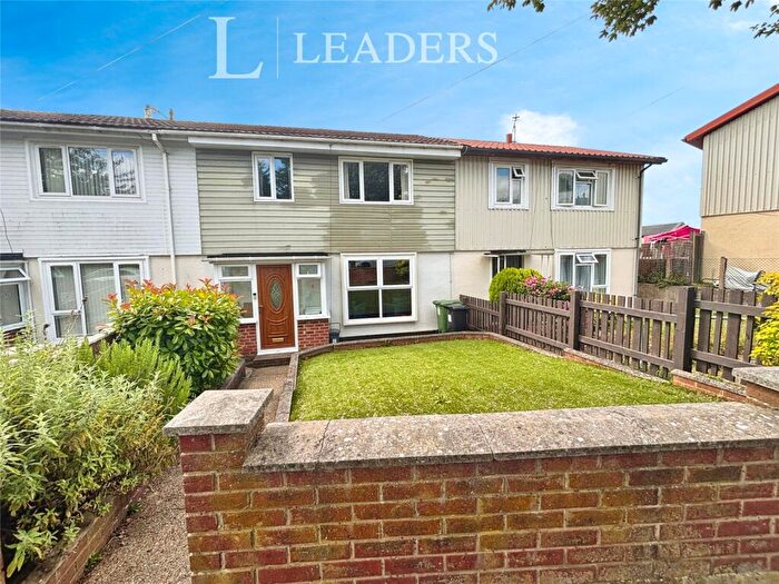 3 Bedroom Terraced House For Sale In Birdlip Road, Portsmouth, Hampshire, PO6
