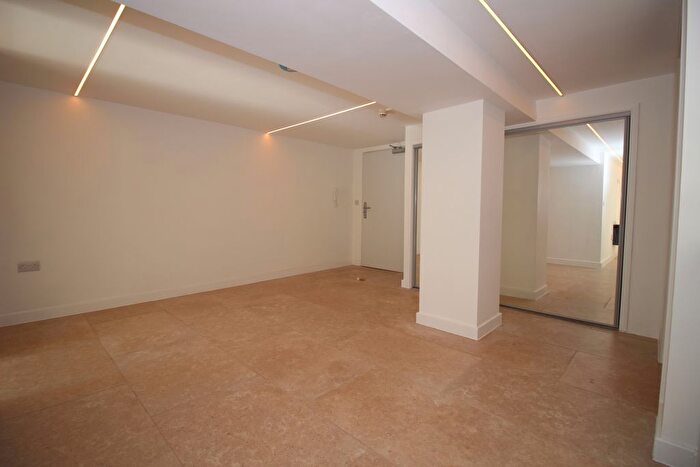 1 Bedroom Flat To Rent In The Old Malthouse, Level, Clarence Street, Bath, BA1