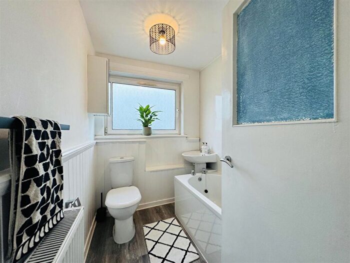 1 Bedroom Flat For Sale In Glebe Street, East Kilbride, G74