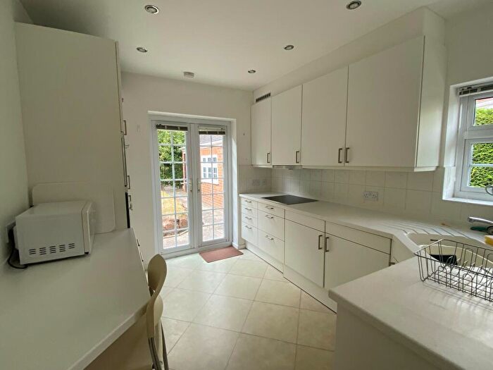 2 Bedroom Detached Bungalow To Rent In Covertside, Newton, CH48