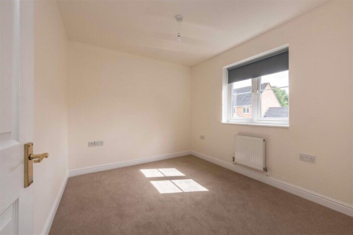 3 Bedroom End Of Terrace House For Sale In Tarpan Walk, Westbury, BA13