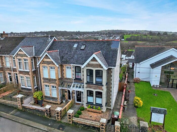 3 Bedroom End Of Terrace House For Sale In Bedwlwyn Road, Ystrad Mynach, CF82