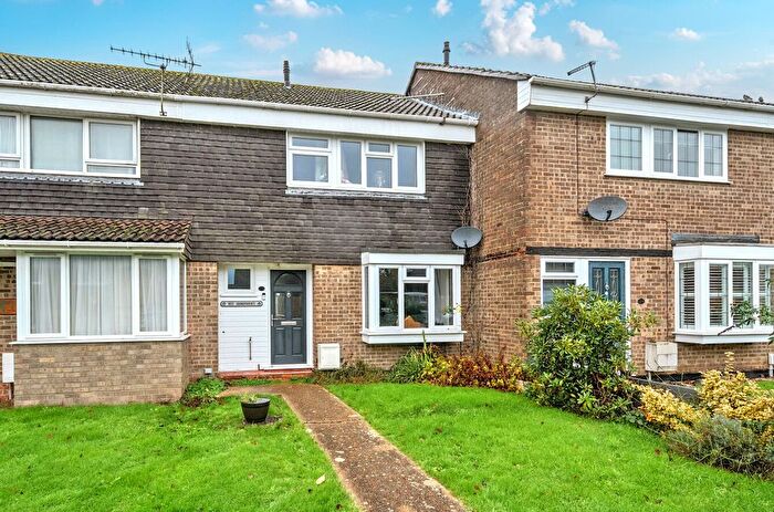 3 Bedroom Terraced House For Sale In Downland Close, Botley, Southampton, Hampshire, SO30