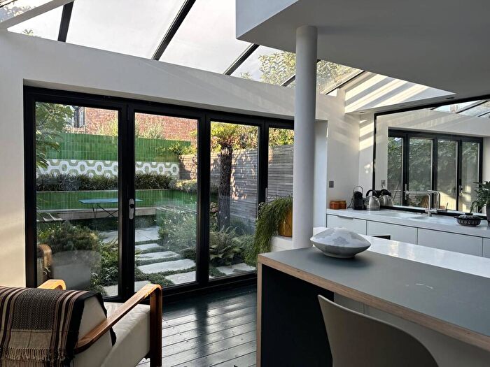 2 Bedroom House To Rent In Wimbolt Street, Columbia Road, London, E2