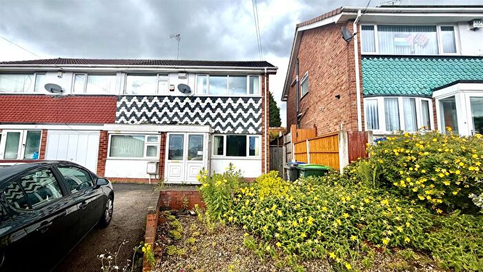4 Bedroom House To Rent In Heather Road, Great Barr, B43