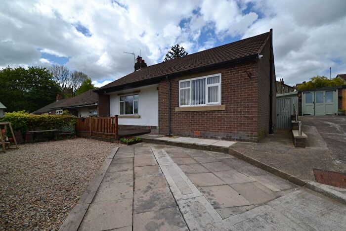2 Bedroom Bungalow For Sale In Harper Grove, Idle, Bradford, BD10