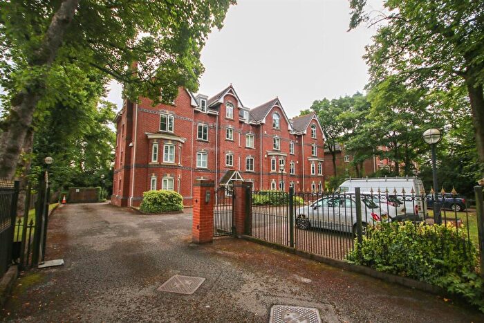 2 Bedroom Apartment For Sale In Ellesmere Lodge, Ellesmere Road, Ellesmere Park, M30