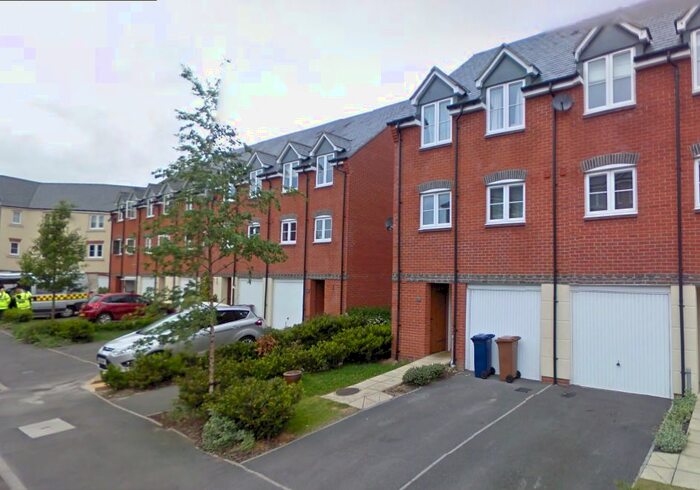 4 Bedroom House To Rent In Oake Woods, Gillingham, SP8