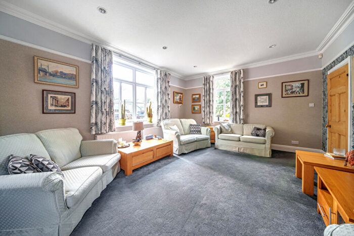 5 Bedroom Detached House For Sale In Latchmoor Grove, Chalfont St. Peter, Gerrards Cross, Buckinghamshire, SL9