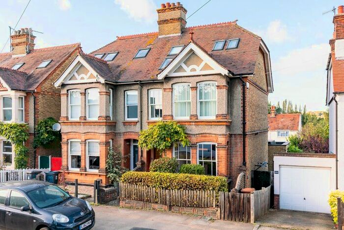 5 Bedroom Property To Rent In Ware Road, Hertford, SG13