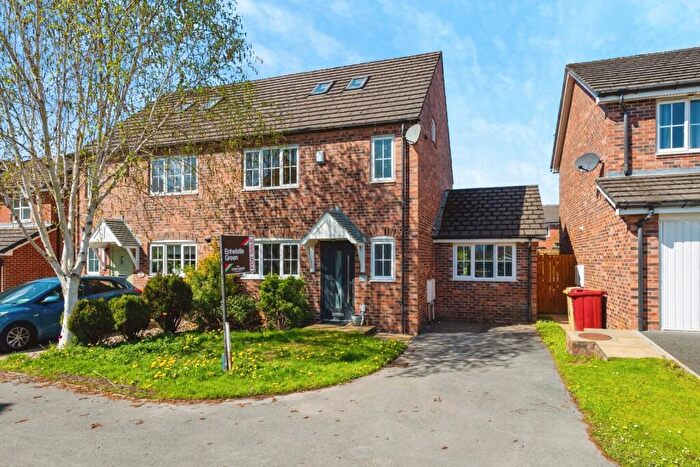 4 Bedroom Semi Detached House For Sale In Laurel Avenue, Bolton, Lancashire, BL3