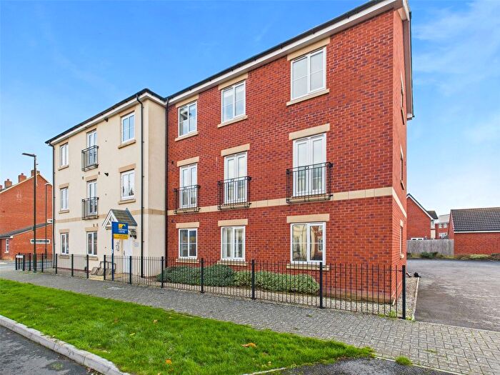 2 Bedroom Flat For Sale In Bowthorpe Drive, Brockworth, Gloucester, GL3