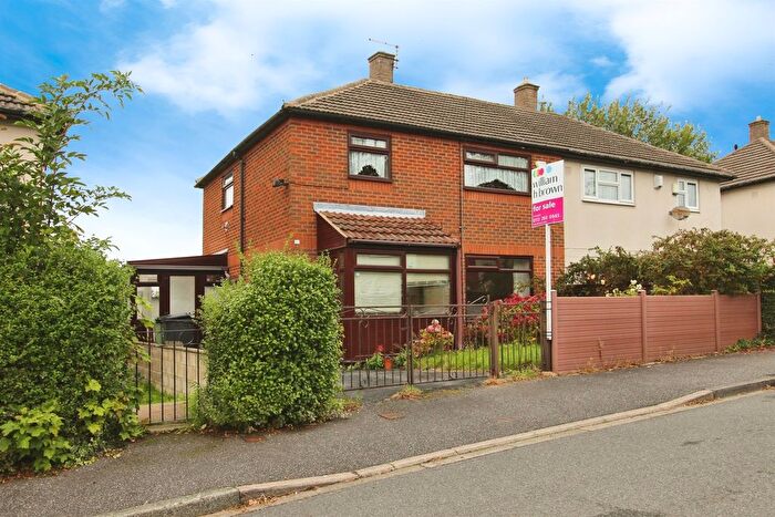 3 Bedroom Semi-Detached House For Sale In Kentmere Crescent, Leeds, LS14