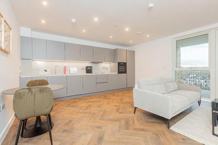 1 Bedroom Apartment To Rent In Carlton Vale, London, NW6