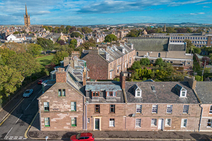 3 Bedroom Maisonette For Sale In Melville Gardens, Montrose, DD10