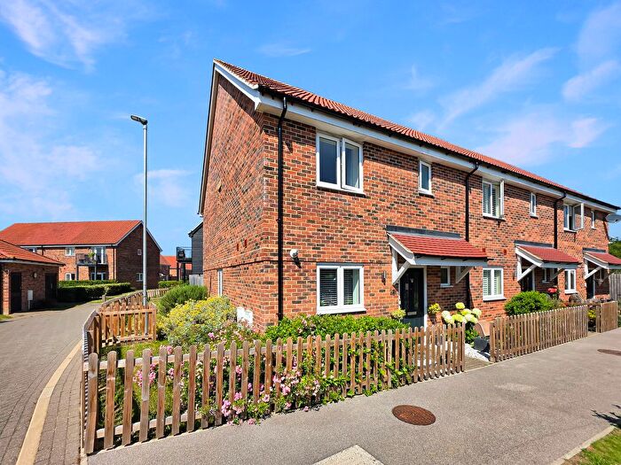3 Bedroom Terraced House For Sale In Jacklin Close, Hardwick, CB23