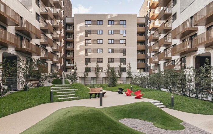 2 Bedroom Apartment To Rent In D, Vanguard Way, London, E17