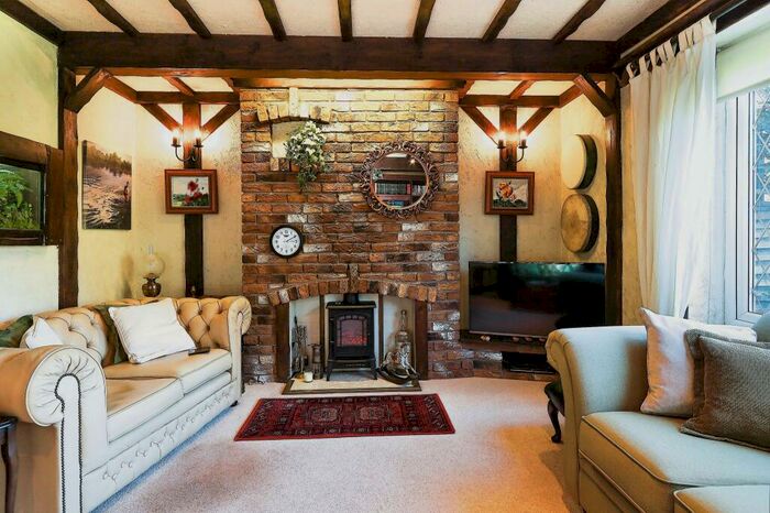 3 Bedroom Terraced House For Sale In Mill Crescent, Kingsbury, Tamworth, B78