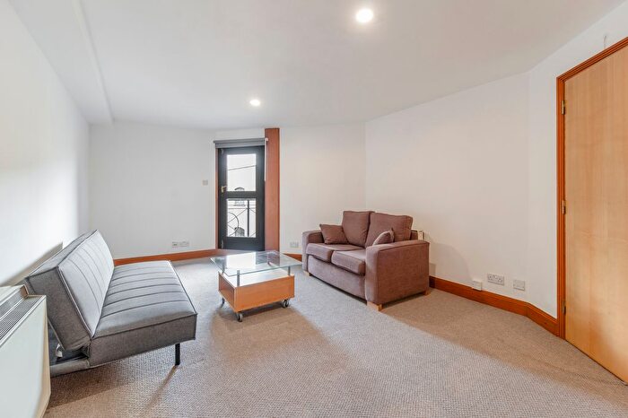 1 Bedroom Flat For Sale In Java Wharf, Shad Thames, SE1