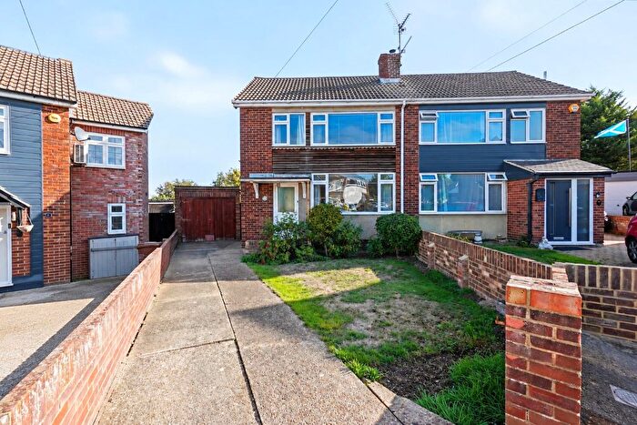 3 Bedroom Semi-detached House For Sale In Bramley Close, Rainham, ME8