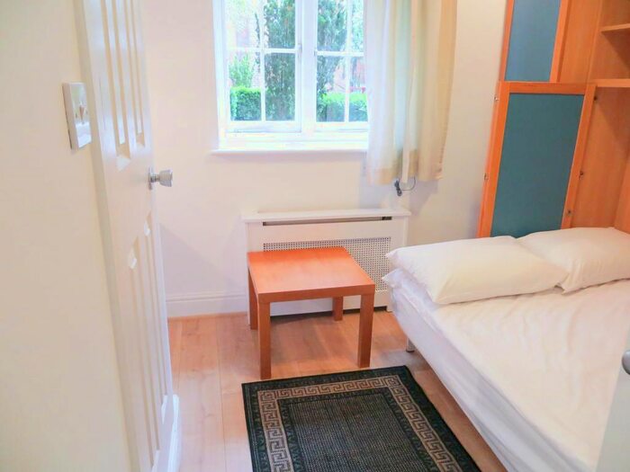 Studio To Rent In Fulham Palace Road, Hammersmith, London, W6