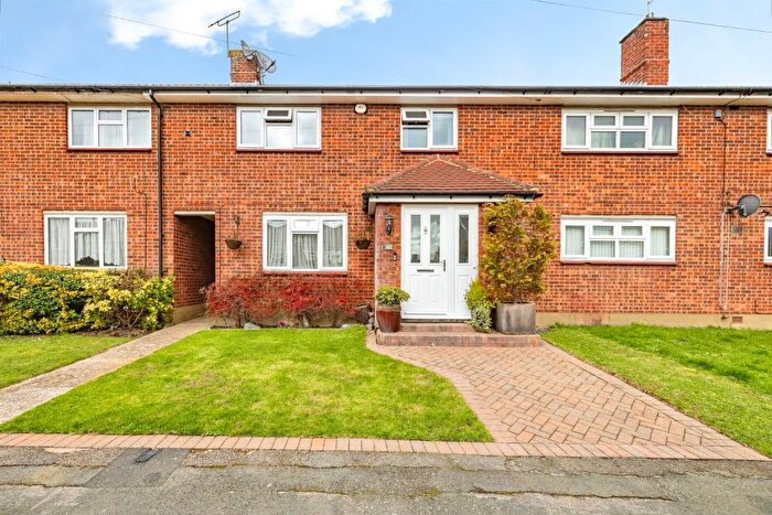 3 Bedroom Terraced House For Sale In Hudson Close, Watford, WD24
