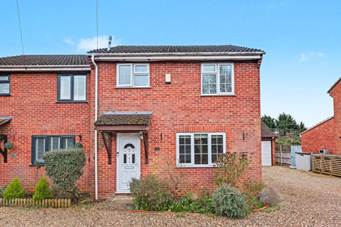 3 Bedroom Semi Detached House For Sale In Sandy Lane West, Oxford, OX4