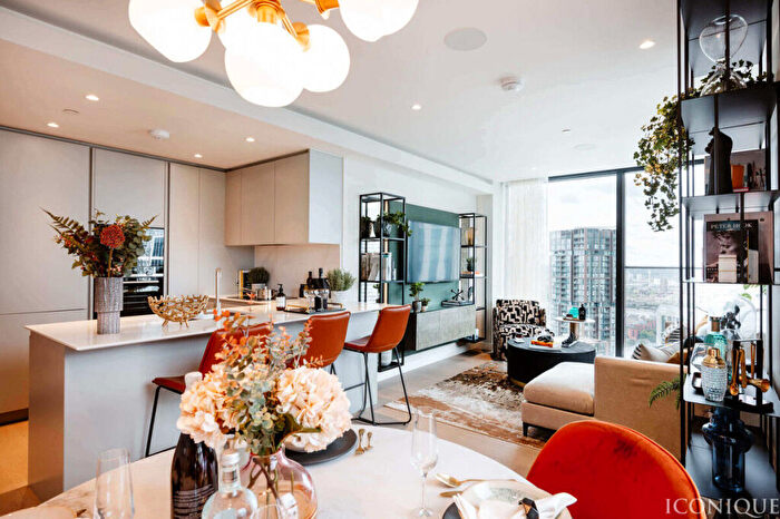 3 Bedroom Apartment For Sale In Marsh Wall, London, E14