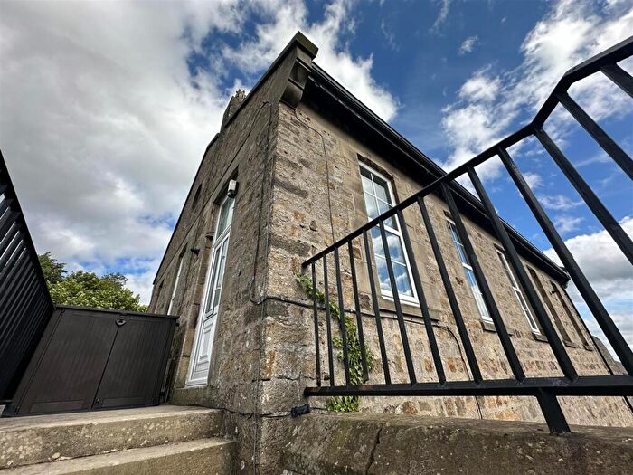 2 Bedroom Apartment To Rent In Lyons Road, DL10