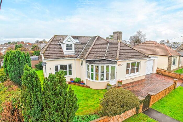 3 Bedroom Link Detached House For Sale In The Well, Laleston, Bridgend, CF32