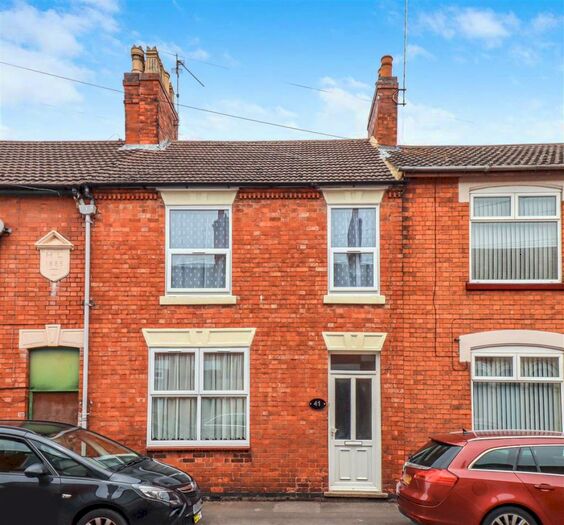 3 Bedroom Terraced House To Rent In King Street, Kettering, NN16