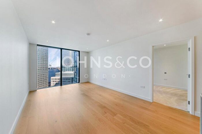 1 Bedroom Apartment To Rent In Hampton Tower, South Quay Plaza, Canary Wharf, E14