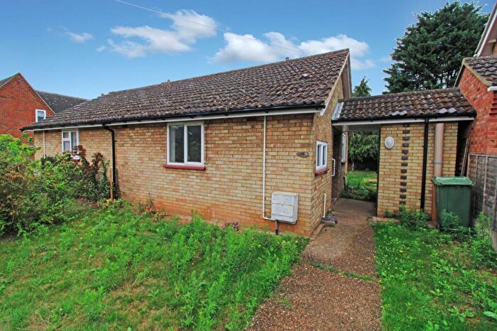 1 Bedroom Semi-Detached Bungalow For Sale In Newtown, Potton, SG19