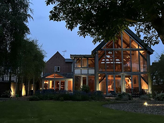 4 Bedroom Detached House For Sale In The Oak House, Arnesby, Leicestershire, LE8