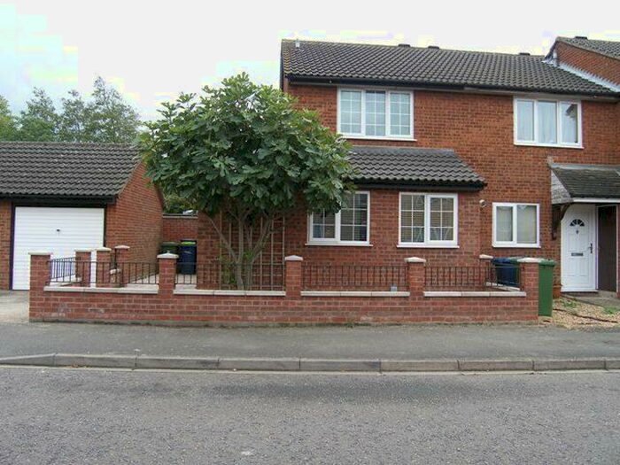 3 Bedroom House To Rent In Amwell Road, Cambridge, CB4