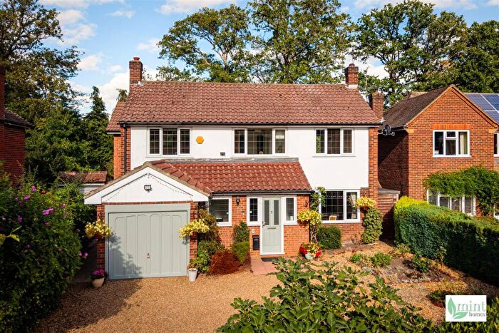 4 Bedroom Detached House For Sale In Holm Close, Woodham, Addlestone, KT15