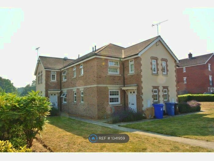 2 Bedroom Semi-Detached House To Rent In Russet Drive, Red Lodge, Bury St. Edmunds, IP28