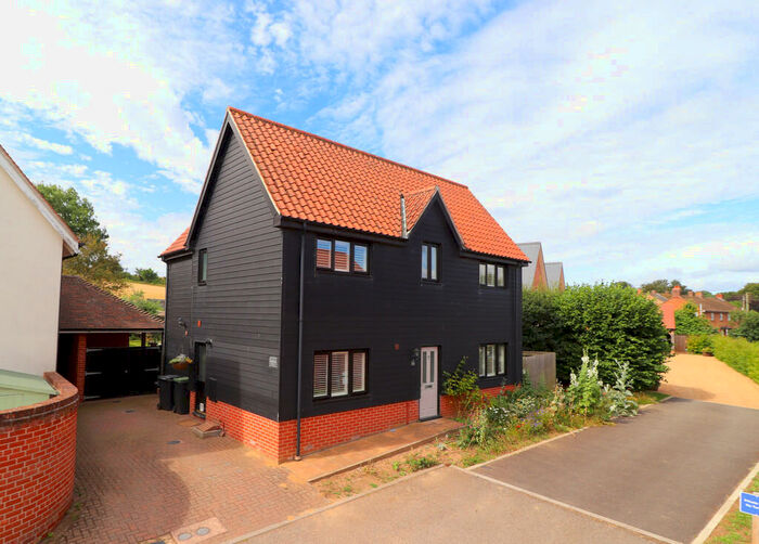 3 Bedroom Detached House To Rent In Black Barn Close, Lower Somersham, IP8