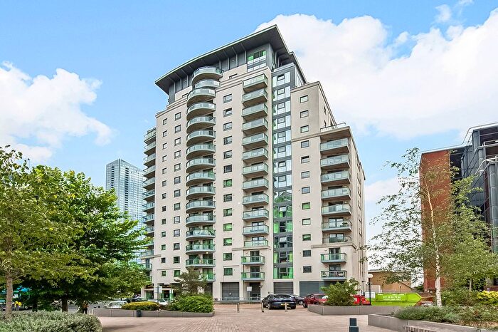 2 Bedroom Flat To Rent In Limeharbour, Canary Wharf, E14