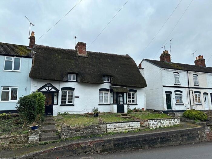 1 Bedroom Cottage To Rent In Banbury Road, Southam, CV47