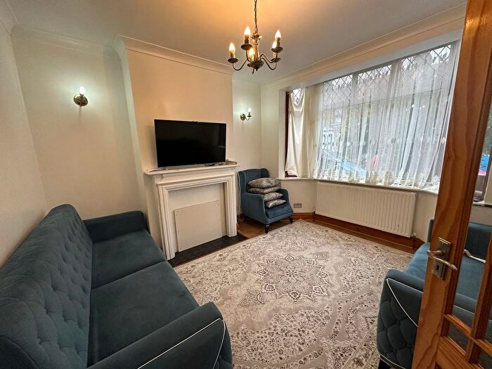 3 Bedroom Terraced House To Rent In Croyland Road, Edmonton, N9