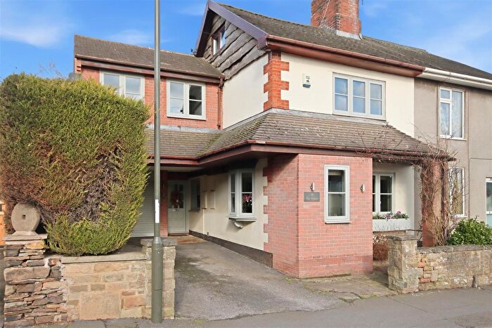 4 Bedroom Semi Detached House For Sale In Main Road, Cutthorpe, Chesterfield, S42