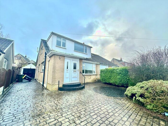 4 Bedroom Bungalow To Rent In Hawthorn Avenue, Lancaster, LA2