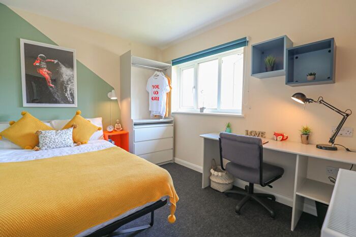 8 Bedroom Detached House To Rent In Heath Hill Avenue, Brighton, BN2