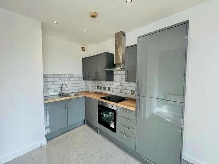 1 Bedroom Flat To Rent In Colonial Buildings, - Sunbridge Road, Bradford, BD1