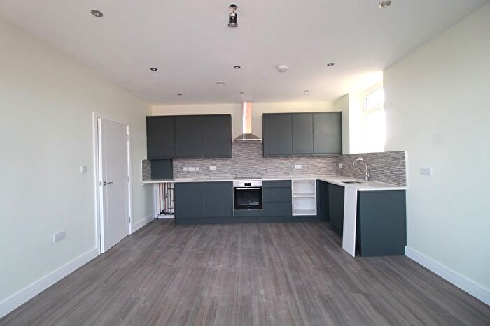 1 Bedroom Flat To Rent In Uxbridge Road, Uxbridge, UB10