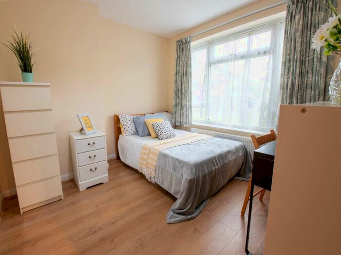 4 Bedroom House To Rent In Bramshaw Road, Canterbury, Kent, CT2