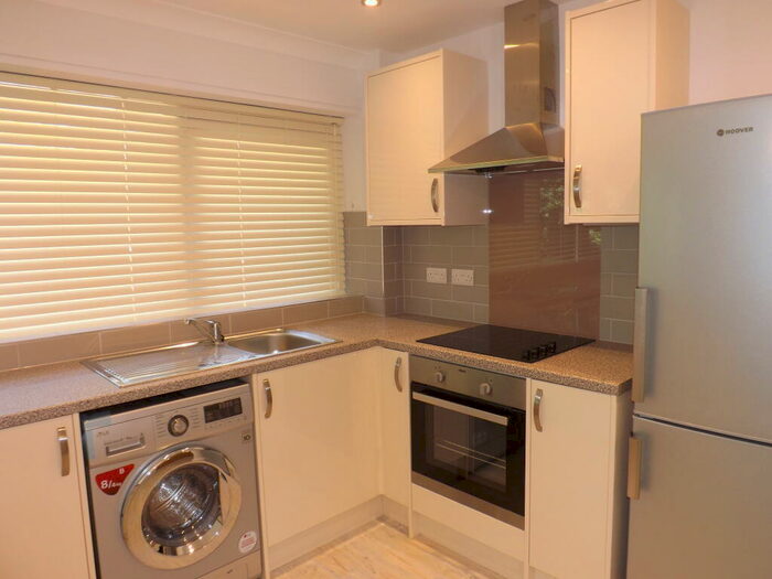 2 Bedroom Apartment To Rent In Parklands, Denmead, PO7