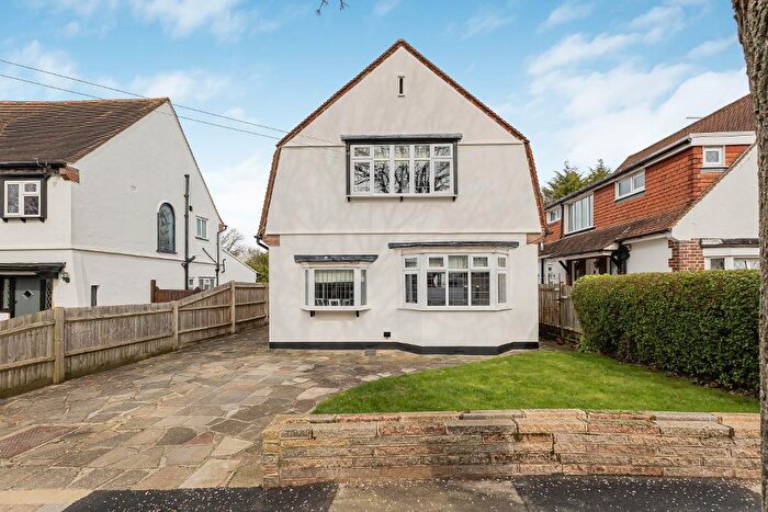 3 Bedroom Detached House For Sale In Felstead Road, Orpington, Kent, BR6