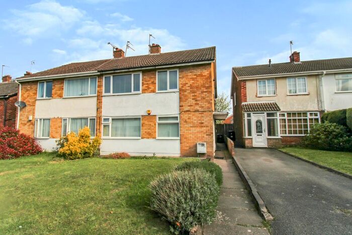 2 Bedroom Maisonette To Rent In Lazy Hill, Kings Norton, B38